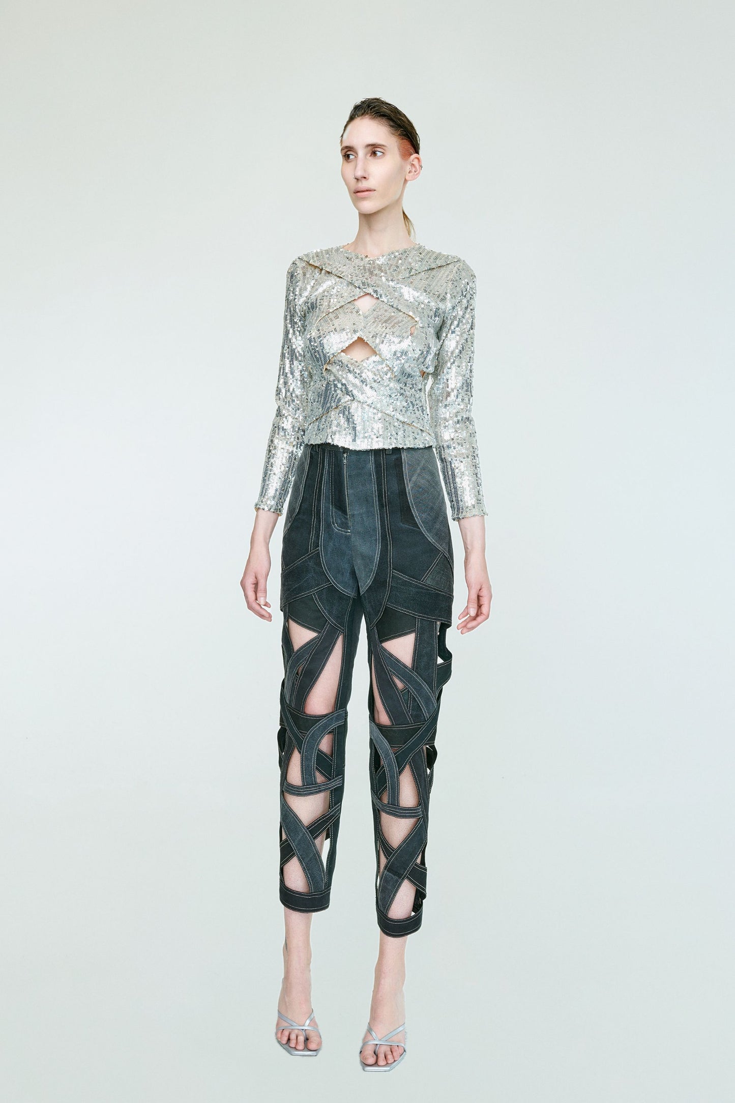 ROADS DENIM JEANS / BLACK-GREY