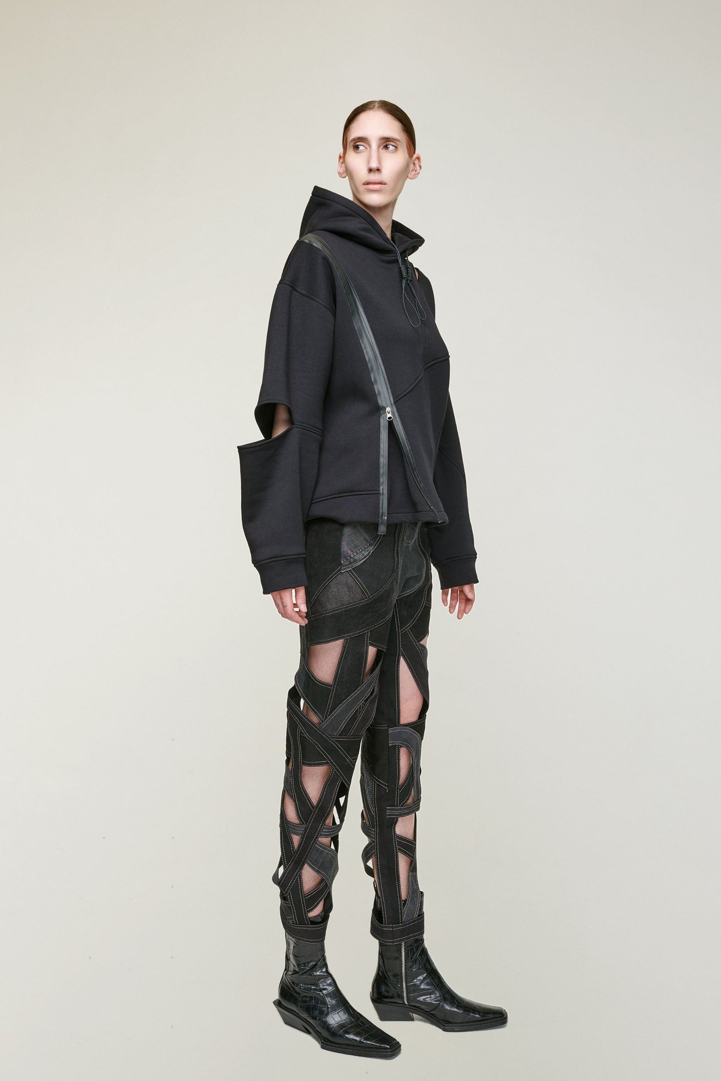 KATA ZIPPED HOODIE