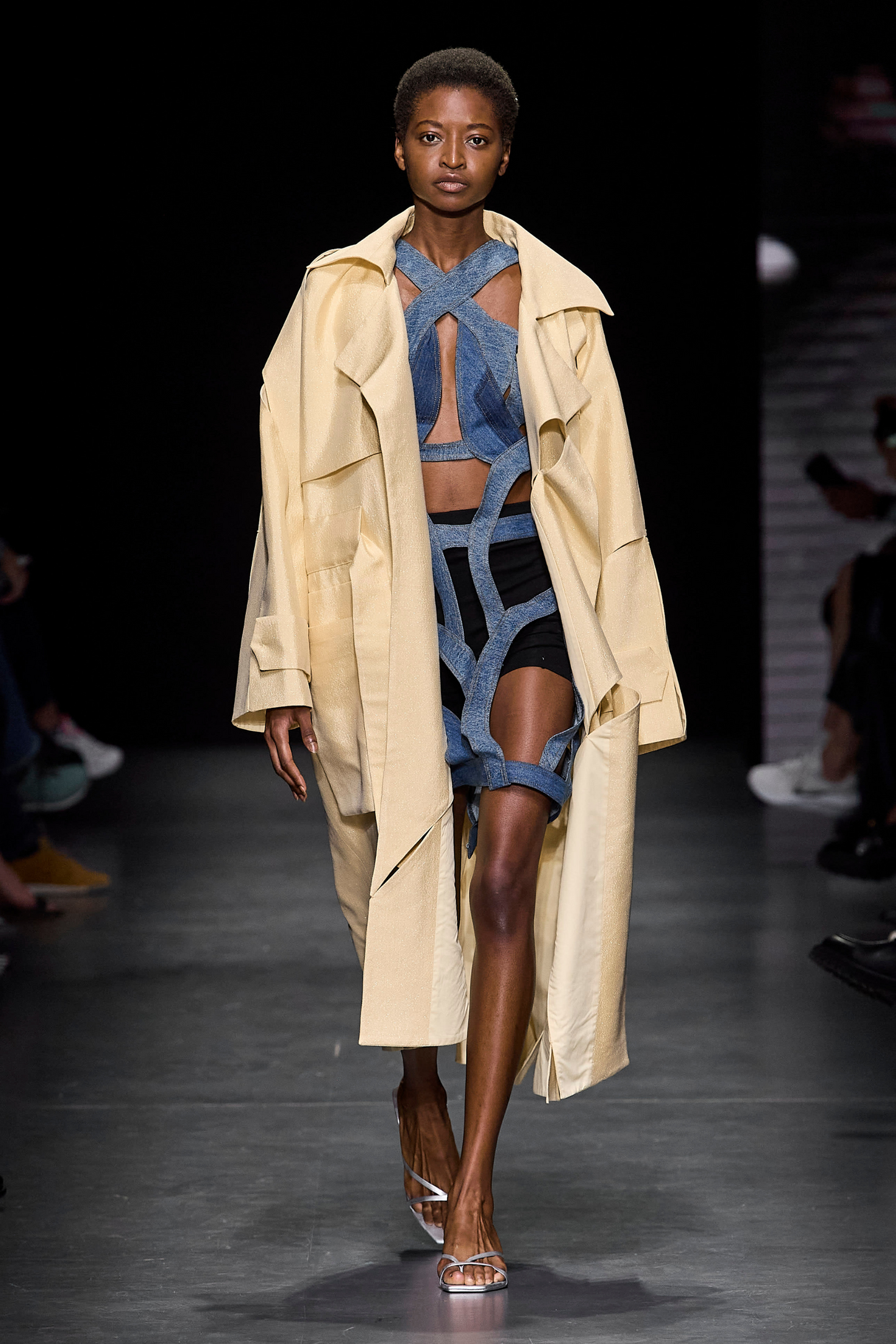 MONO HAND STITCHED CUT OUT TRENCH COAT