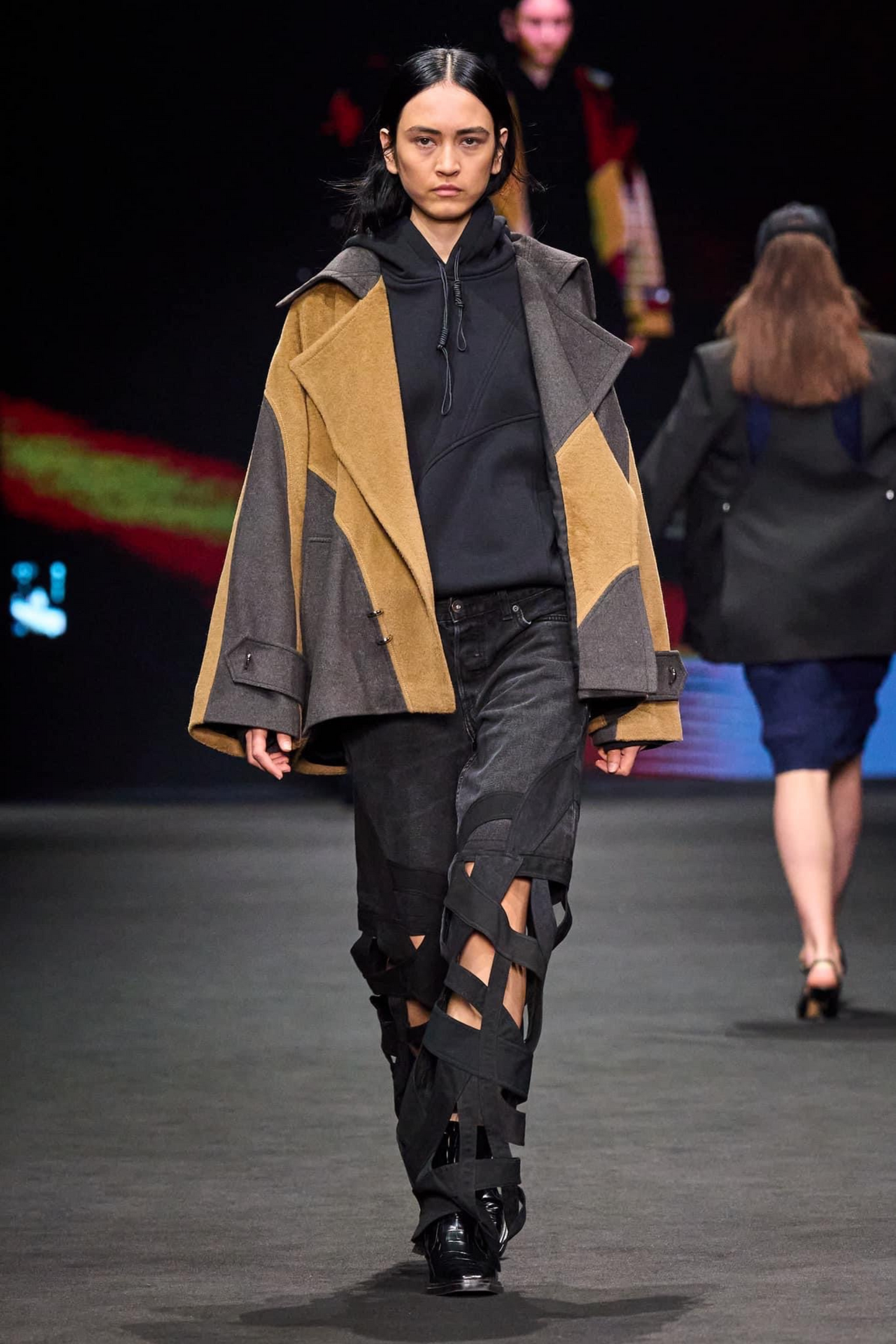HERO PIERCED CASHMERE BLEND SHORT WOOL COAT